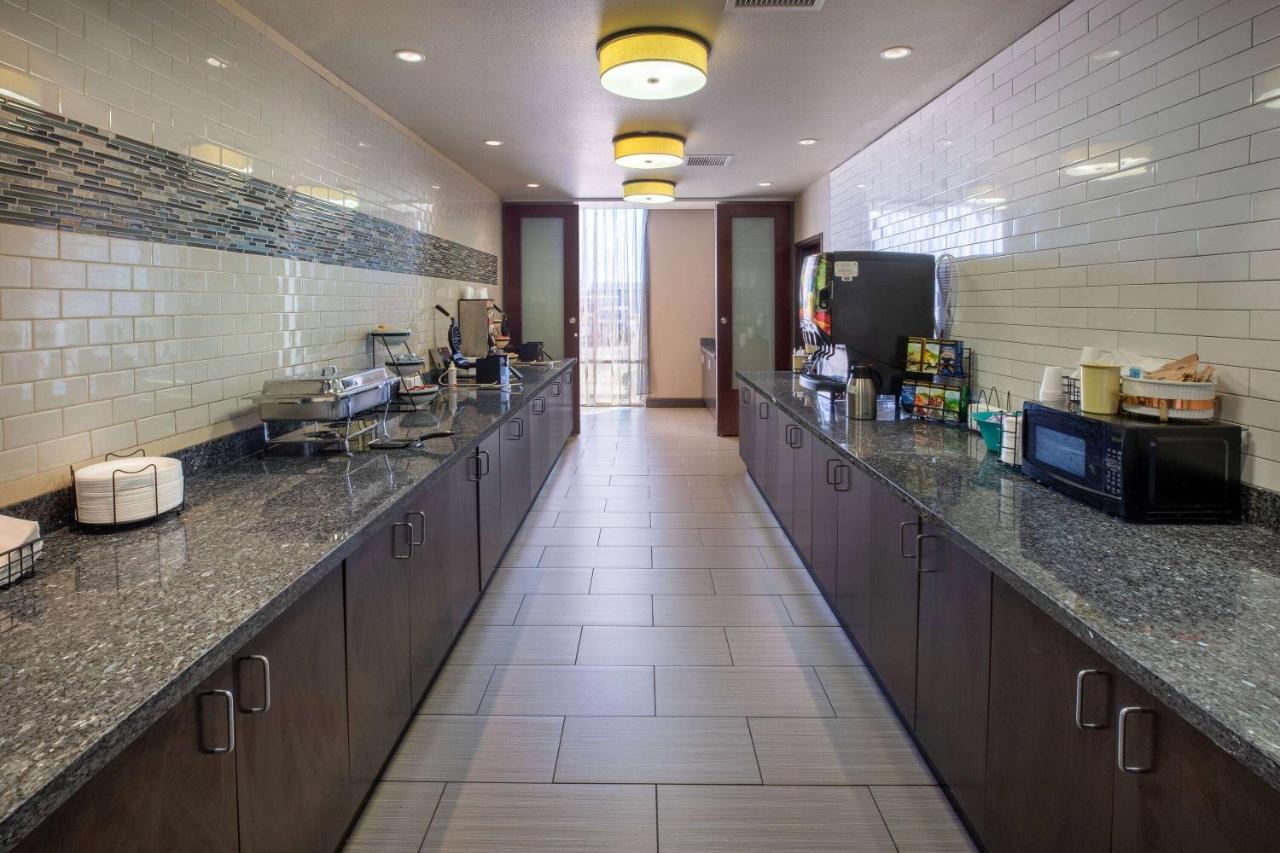 La Quinta Inn & Suites By Wyndham Durant Esterno foto