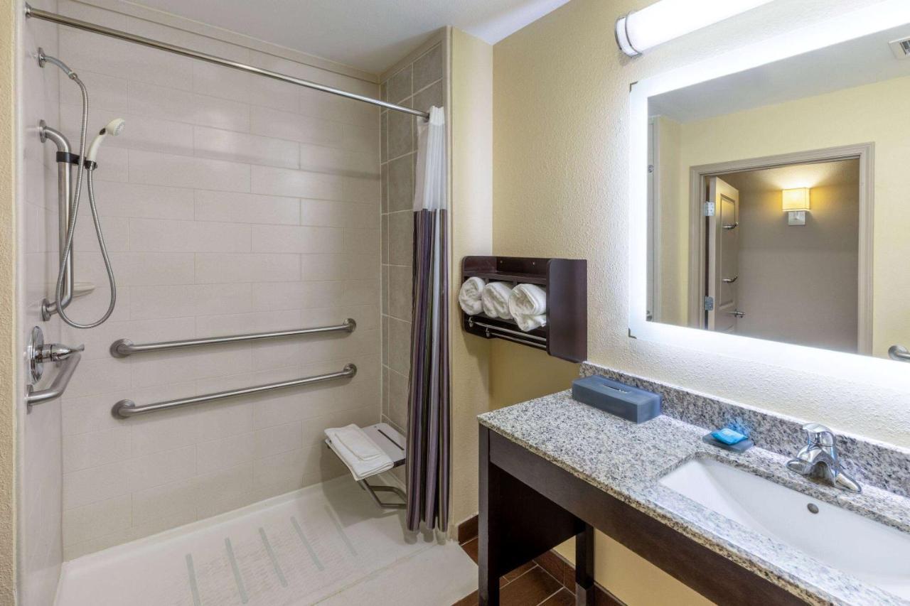 La Quinta Inn & Suites By Wyndham Durant Esterno foto