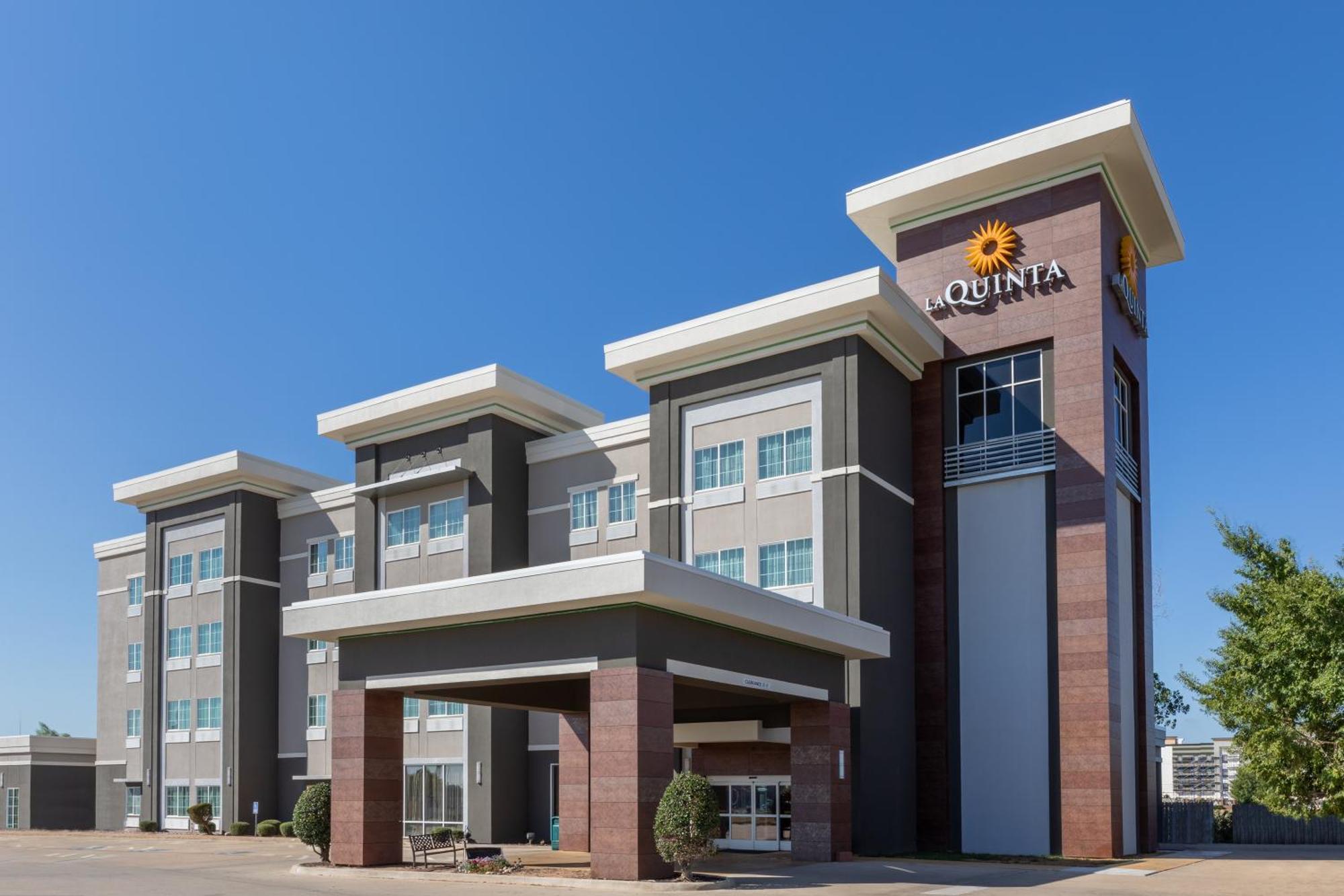 La Quinta Inn & Suites By Wyndham Durant Esterno foto